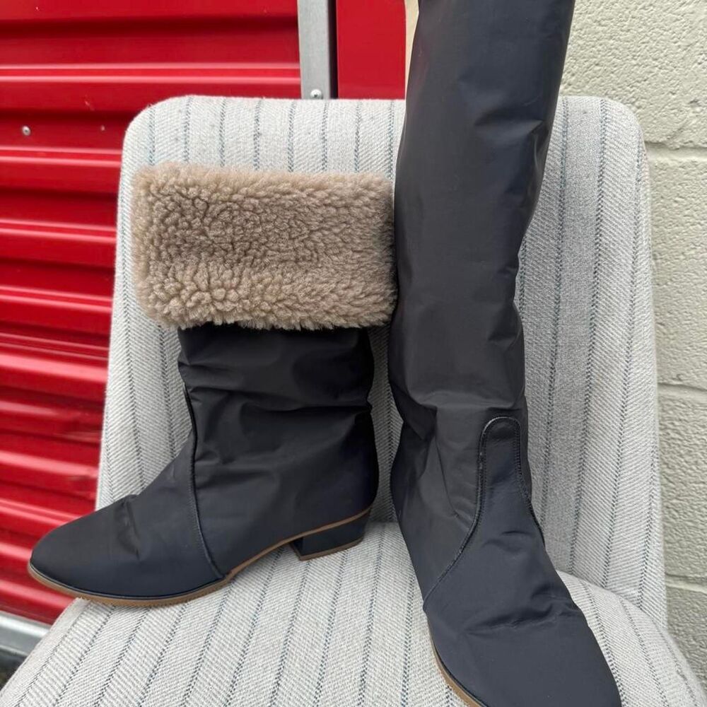 Unbranded Women's Black and Navy Boots